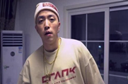 《抖音》淡黄的长裙蓬松的头发是什么梗