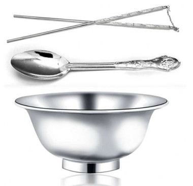 抖音一个碗一双筷子三个勺子是什么梗